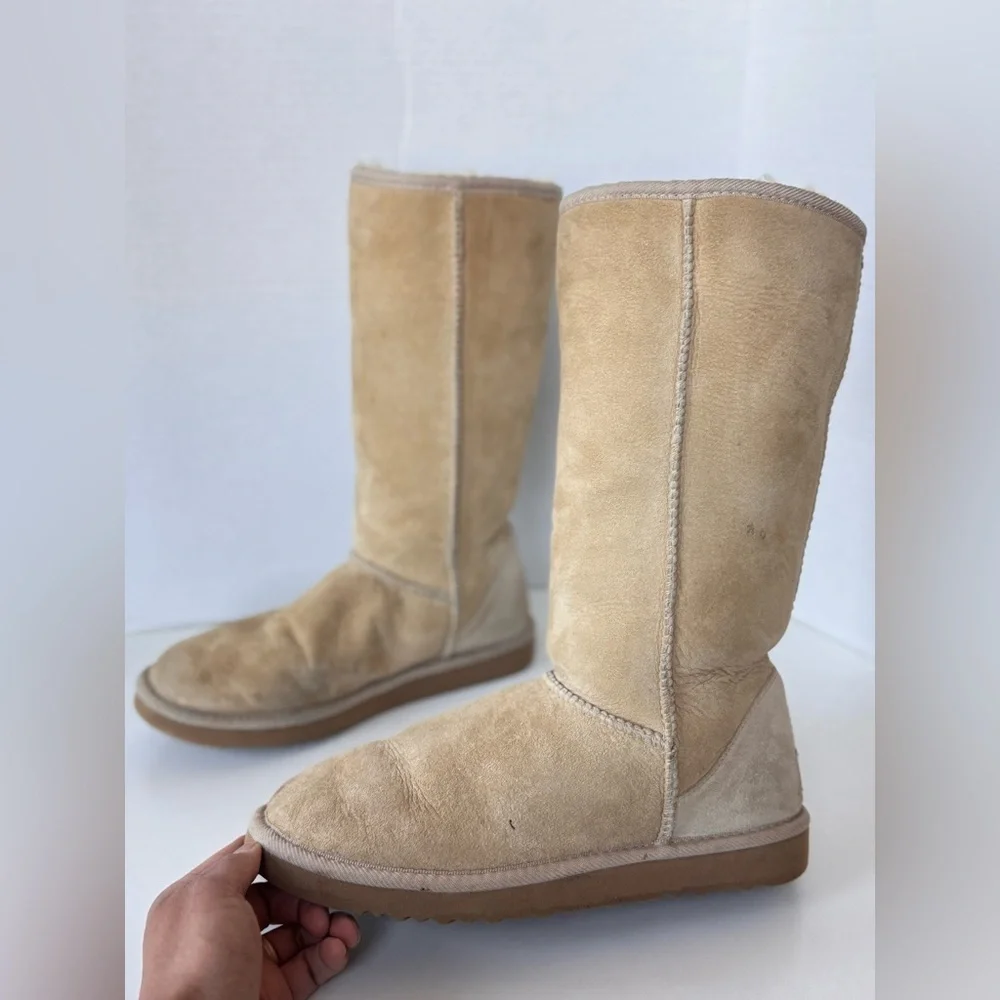 UGG 5815 Classic Tall Tan Suede Sheepskin Warm Winter Boots Women’s Size 7